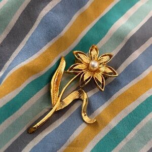 Vintage Gerry’s Gold Flower Brooch with Pearl Accent